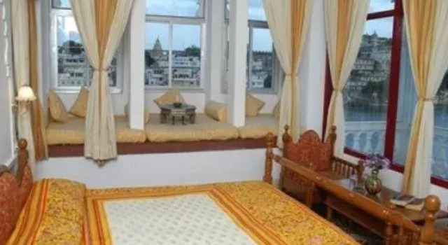 Hotel Wonder View Palace, Забронировать Отель Отели штата Раджастхана с парковкой, Парковка