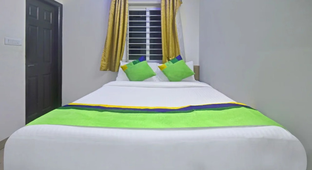 Номер Economy Treebo Sampradaya Bistro, Mailasandra