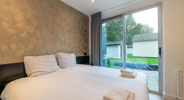 Коттедж Holiday Home in South Holland With Shared Pool