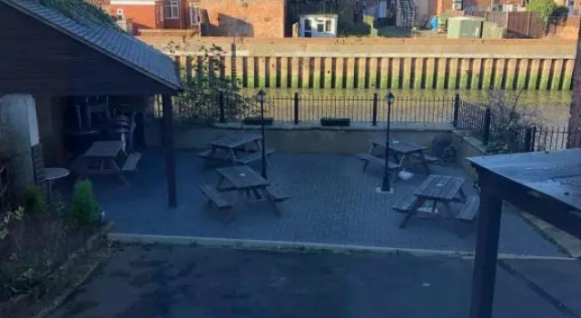 Magnet Tavern