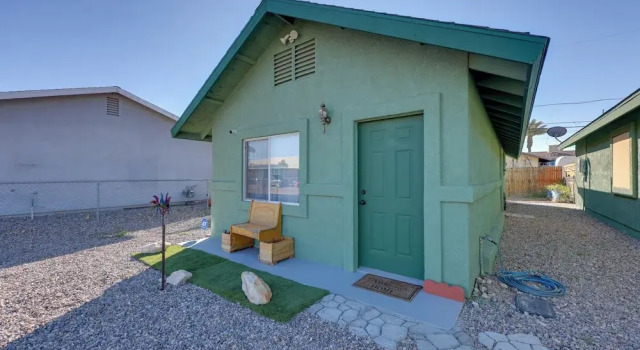 Near Parks, Shops & Eats! Bullhead City Casita, Забронировать Дом для отпуска Виллы Буллхед-Сити, Вилла