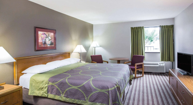 Super 8 by Wyndham Oxford MS University Area, Забронировать Отель Оксфорд Миссисипи