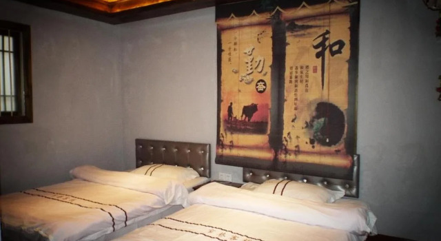 Narrow Alley Hostel