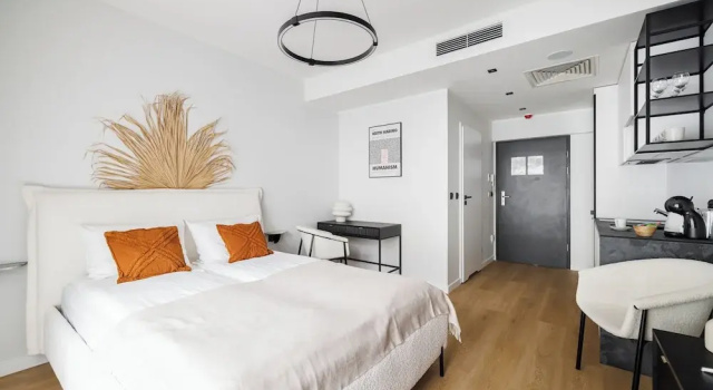Люкс Comfort Aparthotel City Break Plac Wolności 6 by INA