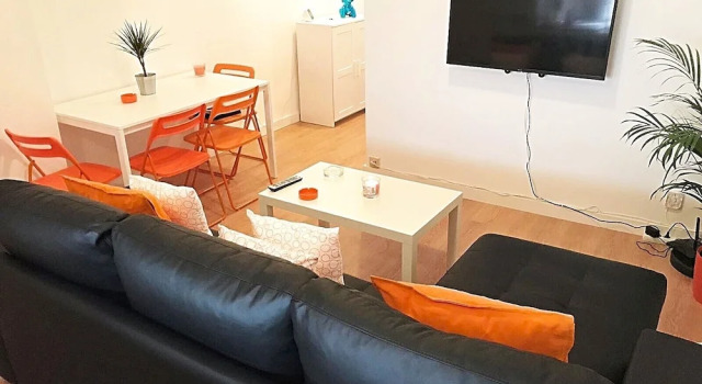 Apartment - Travel and Holidays San Nicolás, 预订 公寓 圣塞巴斯蒂安德洛斯雷耶斯 马德里