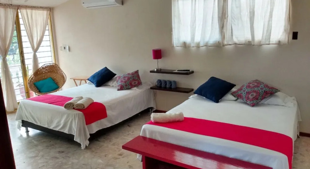 Четырёхместный номер Standard с балконом Villa Mandarina Suites Tuxpan