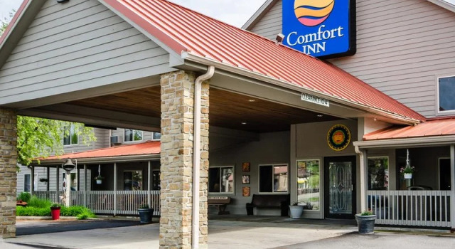 Comfort Inn Nashville, Book Hotel Hoteller i Nashville med parkering, Parkering