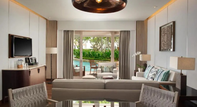 Двухместный люкс Lagoon Access Conrad Bali