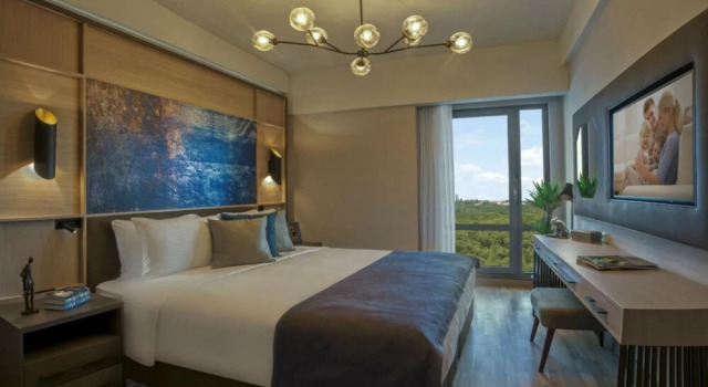 Luxurious Apartment With Shared Pool in Maslak, Varaa Huoneisto Hotellit Marmara-alue pysäköinnillä, Pysäköinti
