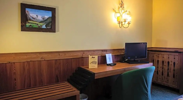 Номер с балконом Hotel De Champoluc