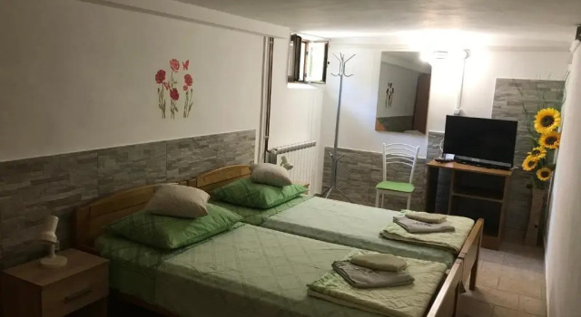 Апартаменты Цокольный этаж Apartmani Luiza
