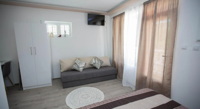 Apartman Ana 2, Забронировать Апартаменты/квартира Отели Требине с парковкой, Парковка
