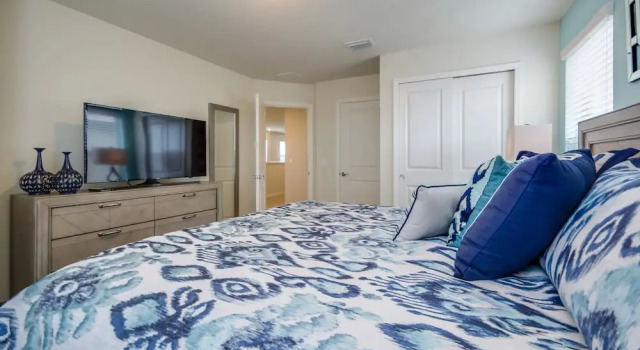 Solterra - 5569 Misty Oak Circle