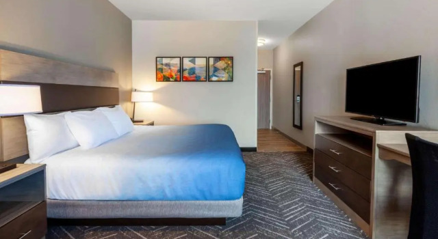 Номер Standard La Quinta Inn & Suites by Wyndham Middletown-Goshen