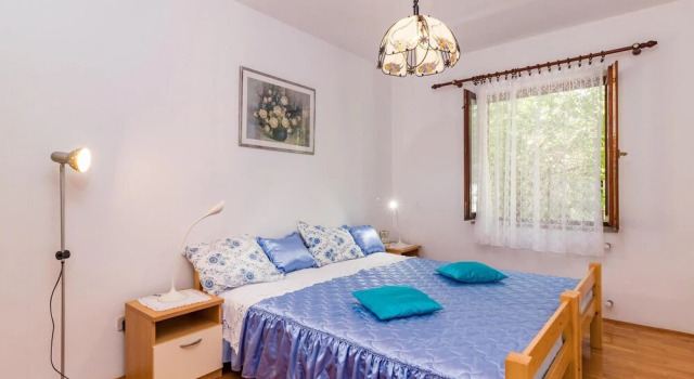 Nice Apartment in Valbandon With Wifi and 2 Bedrooms