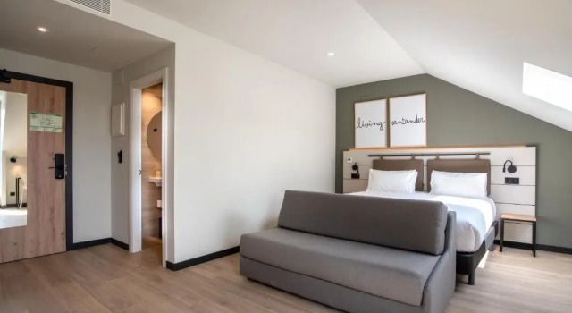 Семейный номер Standard ibis Styles Santander