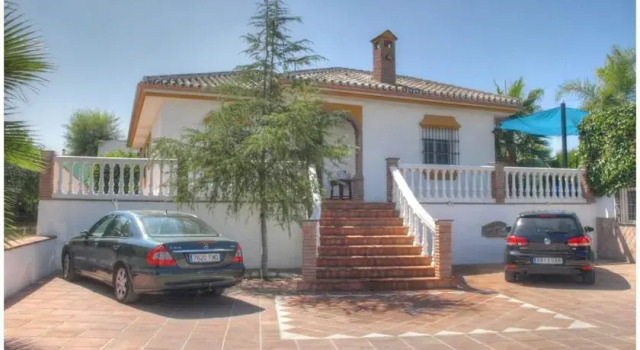 Casa Alcoine, Varaa Hotelli Coin Malaga Province