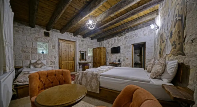Номер Classic Risus Cave Suites