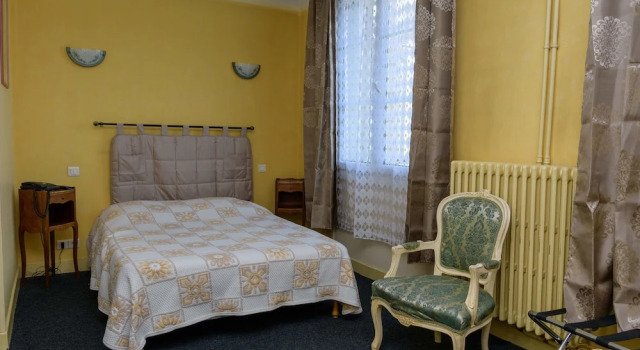 Номер Standard Hôtel de la cloche