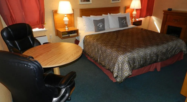 Kings Inn Near the Falls, Забронировать Мини-отель Отели Ниагара Фолс 3 звезды, рядом с Казино Niagara, 3*