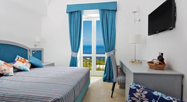 Capri Wine Hotel