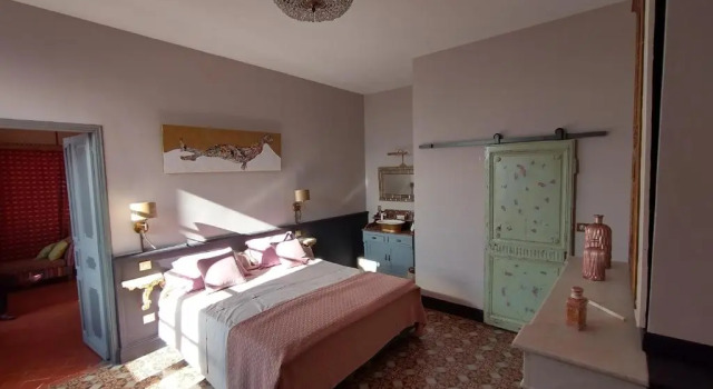 Teva, Book Hotel Lespignan Hérault