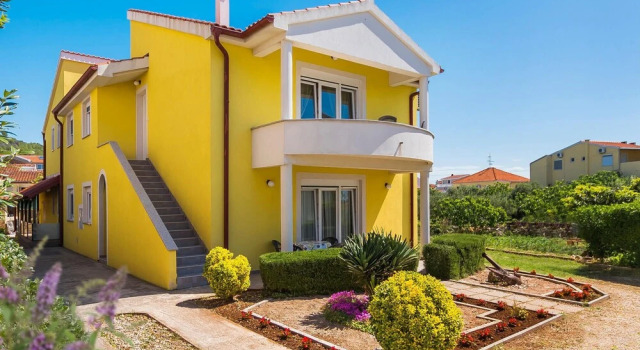 Cozy Home In Tribunj With Wifi, 预订 酒店 特里布恩 Sibenik-Knin County