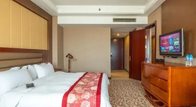 Люкс Deluxe Lihua International Hotel