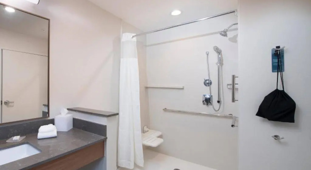 Четырёхместный номер Standard Fairfield Inn Charlotte Gastonia