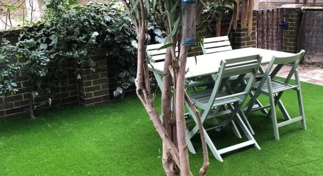 Апартаменты Lovely 2 Bedroom Apartment With Garden, South Bank Westminster