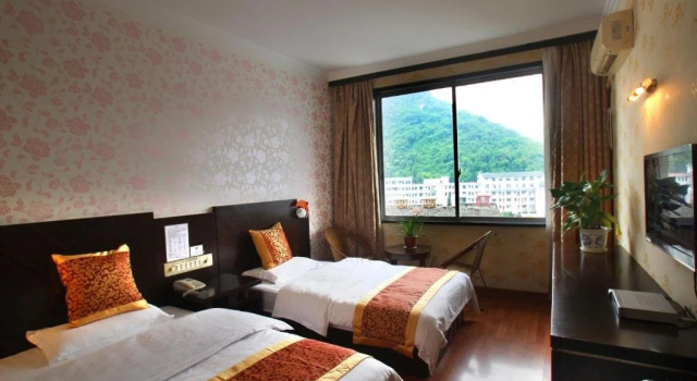 Yangshuo Moonlight Holiday Inn, Забронировать Отель Отели Яншо 3 звезды, рядом с Парк Яншо, 3*