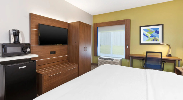 Двухместный номер Standard Holiday Inn Express and Suites Three Rivers by IHG