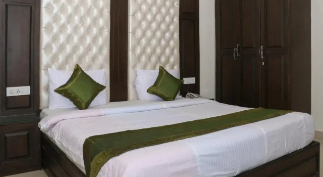 Номер Premium Treebo JD Residency Mohali