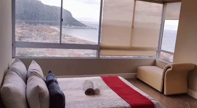 Beachview Guest House, Забронировать Гостевой дом Гостевые дома Фисхук, рядом с Fish Hoek Railway Station, Гостевой дом
