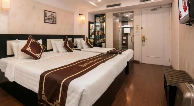 Трёхместный номер Deluxe Hanoi Emotion Hotel
