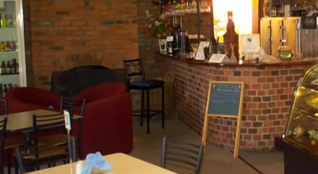 Lucas Hotel, Book Hotel Latrobe Tasmania