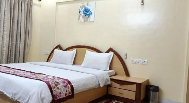 Advantage 2U Hospitality  Kalyani Nagar, Забронировать Отель Отели штата Махараштры 3 звезды, 3*