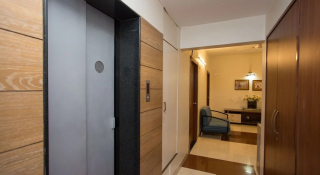 OYO 10934 Hotel Eminent