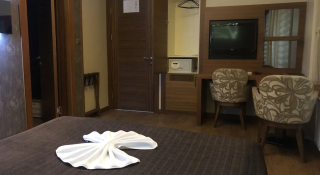 Izmit Saray Hotel
