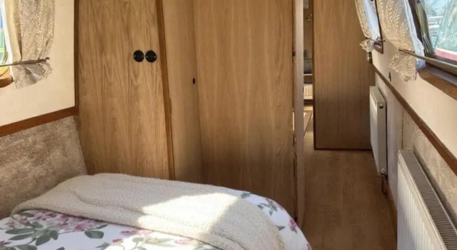 Narrowboat Stern - Stratford - Stay6 - Petfriendly, Забронировать Дом для отпуска Стратфорд-апон-Эйвон Уорикшир, рядом с The Recreation Ground