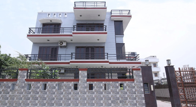 OYO 15184 Dev Palace, Забронировать Отель Гургаон 