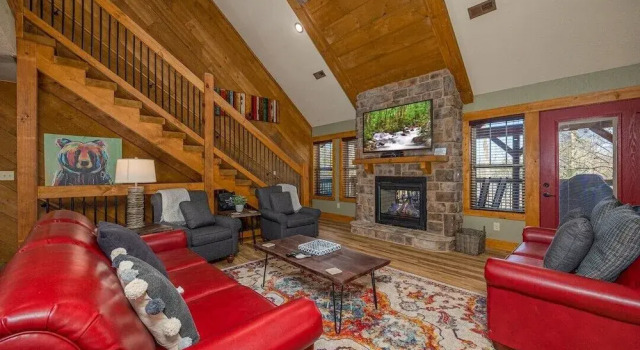 Luna Bear Lodge