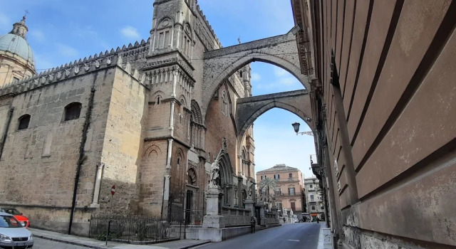 Palermo City Center, Забронировать Отель Отели Палермо с парковкой, рядом с Кафедральный собор, Парковка