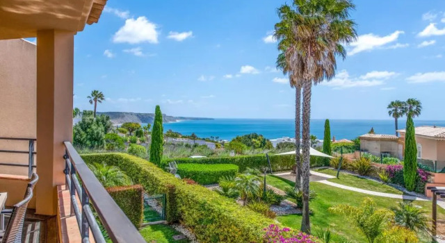 Апартаменты с 3 комнатами Mar da Luz Resort