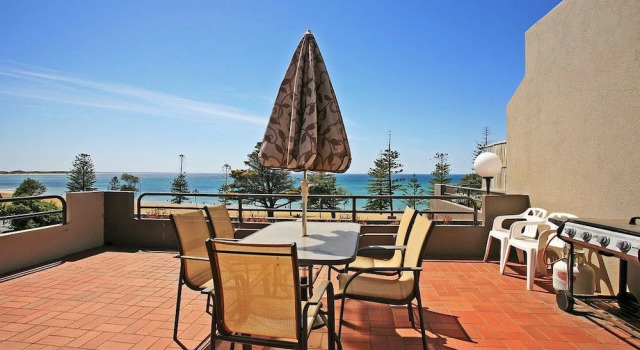Номер Deluxe Beachfront Esplanade Apartment 12-20 Ocean Views