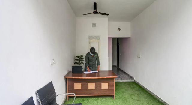OYO Flagship 82548 Lakra Residency, Забронировать Отель Гургаон 