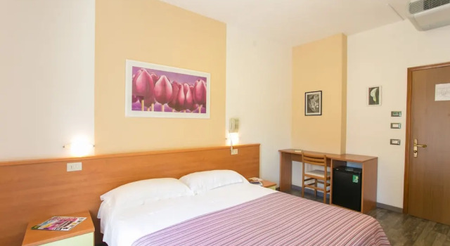 Семейный номер Comfort с балконом Hotel Domingo