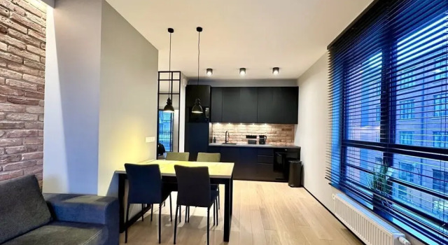 Люкс Comfort с балконом и с видом на внутренний двор Apartamenty Doki Living Q4Apartments