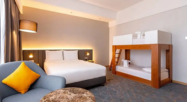Четырёхместный семейный номер Premium Holiday Inn Sepang - Airport