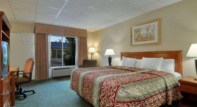Rodeway Inn Silver Springs - Ocala East, Забронировать Отель Окала Ocala National Forest